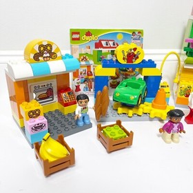 LEGO DUPLO My Town: Town Square 10836 100% Complete W/ Manual