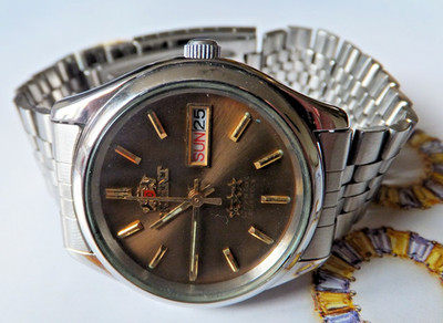 Vintage Orient Japan 21J Automatic Bronze Dial Day/Date Bracelet Watch