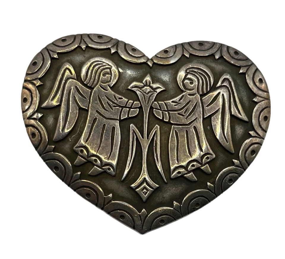 Hermoso broche grande con colgante de corazón de ángel de ley James Avery