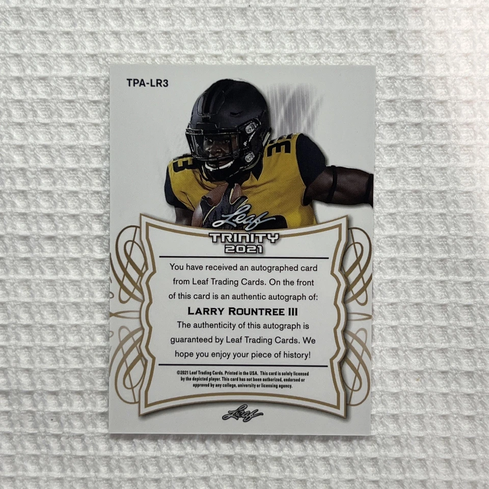 Larry Rountree III 2021 Leaf Trinity Auto Red RC /15 SSP #TPA-LR3 Missouri - Image 2 of 4