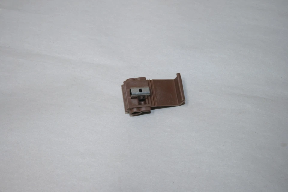(100) 3M Scotchlok 567 Self-Stripping Electrical Tap Connector BROWN - Made USA! - Image 4 of 4