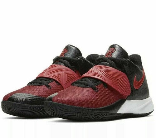 nike kyrie trainers