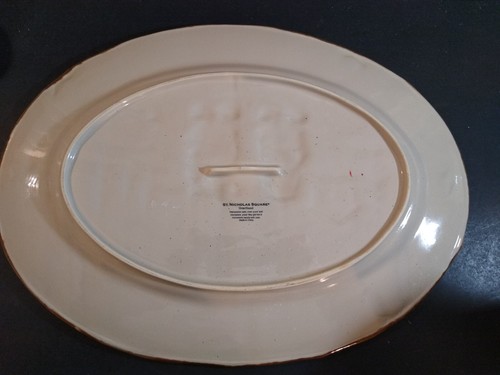 St Nicholas Square 18" Serving Platter - Picture 10 of 12