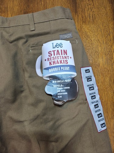 NEU Lee Performance Khakis Hose Herren 38x29 braun schmutzabweisend doppelt plissiert - Bild 24 von 24
