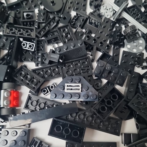 Lego Paquete a Granel de Varios Ladrillos y Bloques Negros, Placas y Azulejos Batman 1kg - Imagen 9 de 9