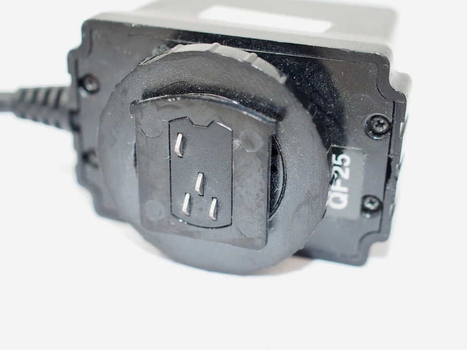 Quantum QF25 QFlash TTL Adapter for Mamiya 645 AF, 645 AFD - Image 2 of 3