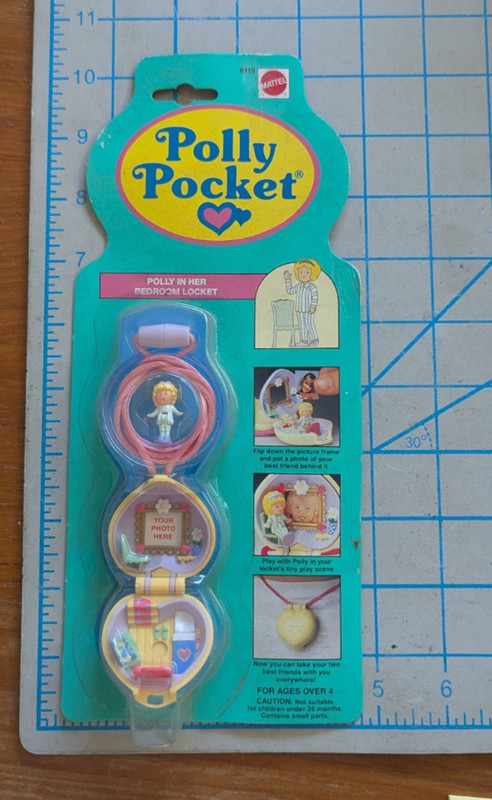 POLLY POCKET 1992 Polly in Her Bedroom Locket NEW & SEALED