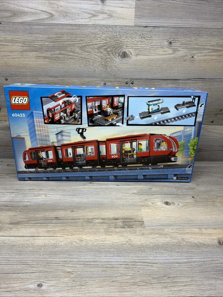 LEGO CITY: 60423 Downtown Streetcar and Station NUEVO PRECINTADO Foto 4 de 4