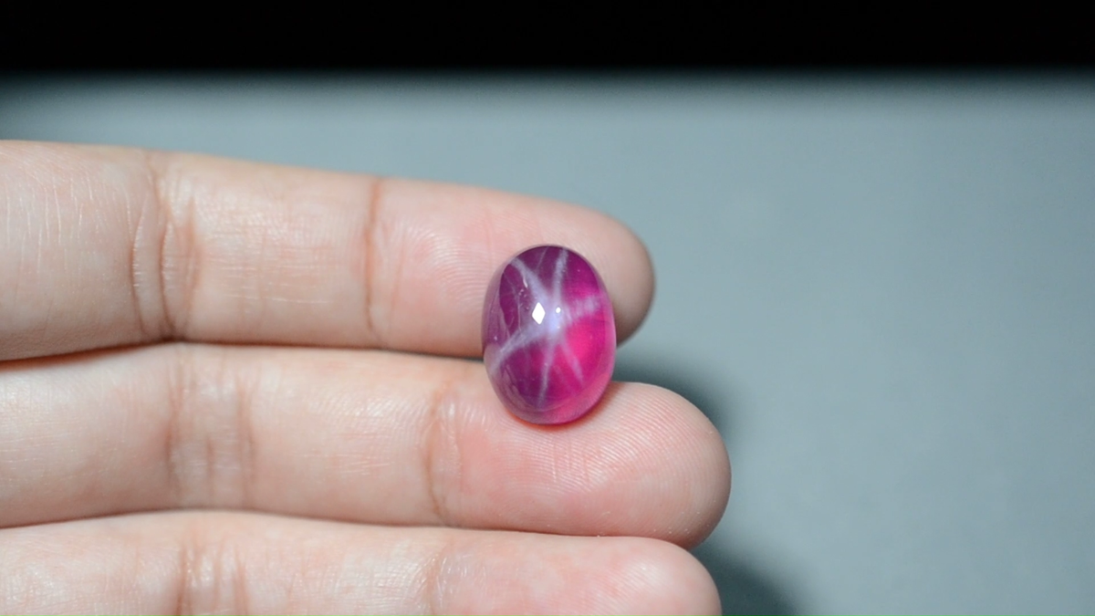 23.10 Ct 17.2x12.5 MM Ruby Star Sapphire 6 Rays Lab Created