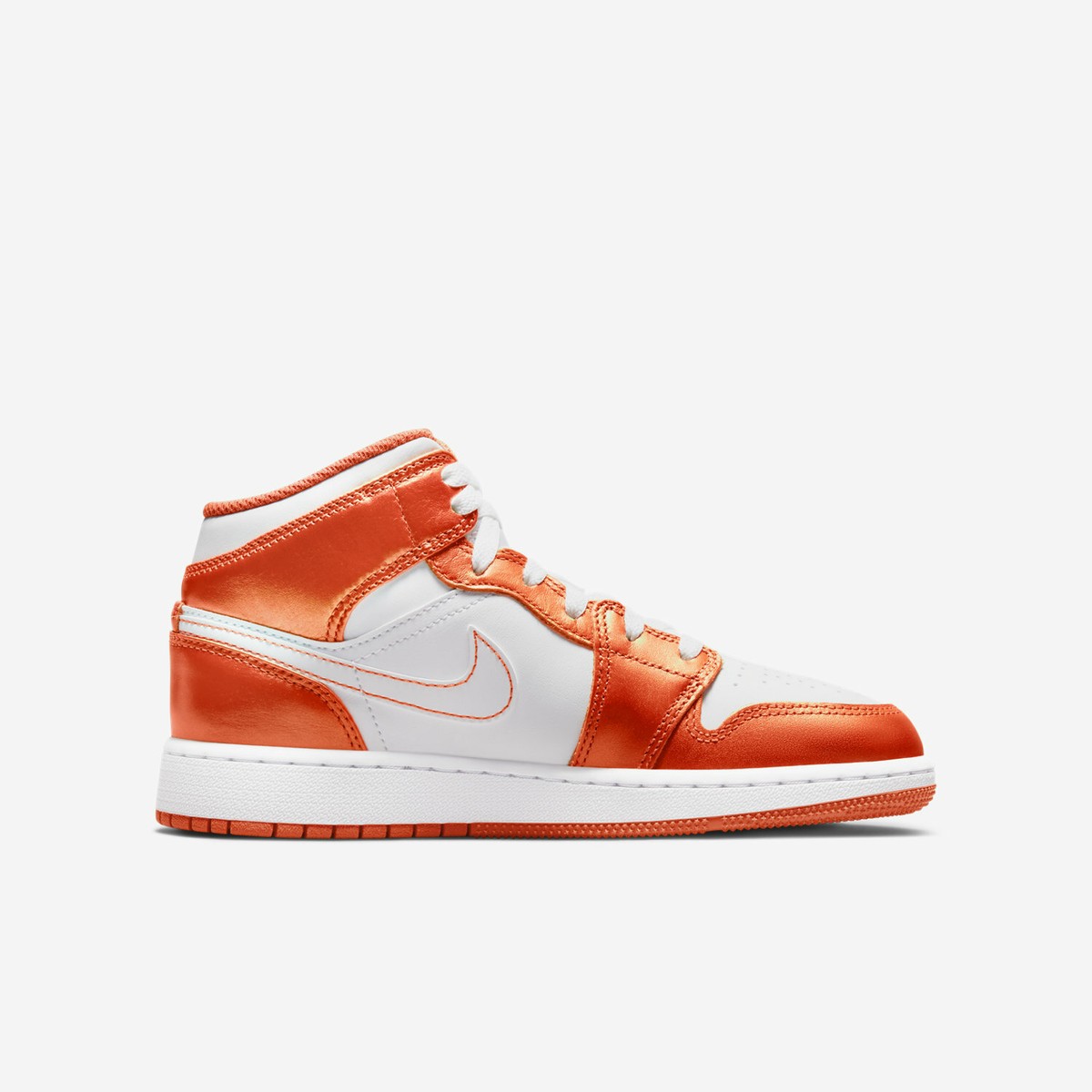 Air Jordan 1 Mid SE GS DM4228-800 BG Electro Orange Metallic Black