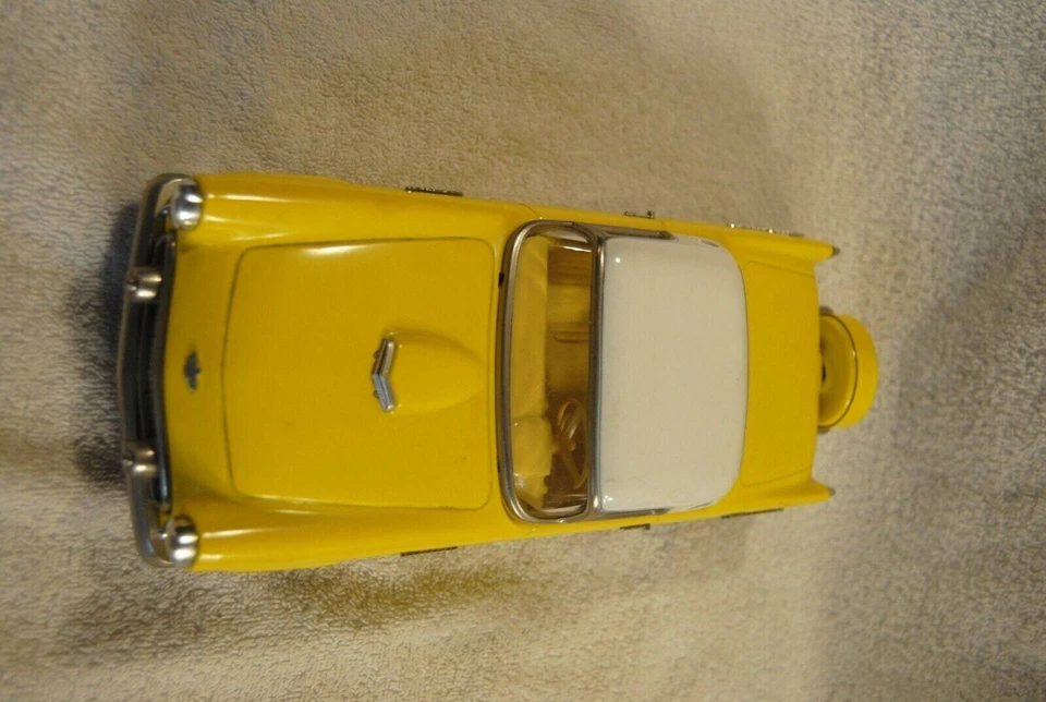Tin Japan Toy Car Thunderbird 1956 Yellow Model White Top - Image 3 of 4