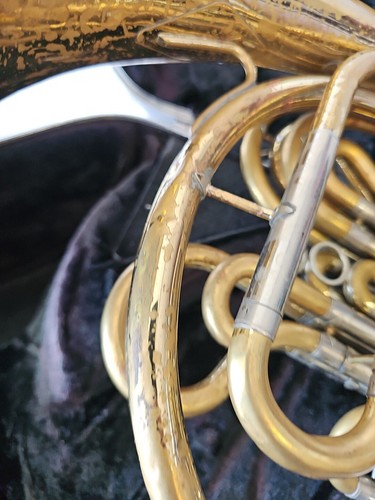 Yamaha YHR-561 Double French Horn - Picture 18 of 22