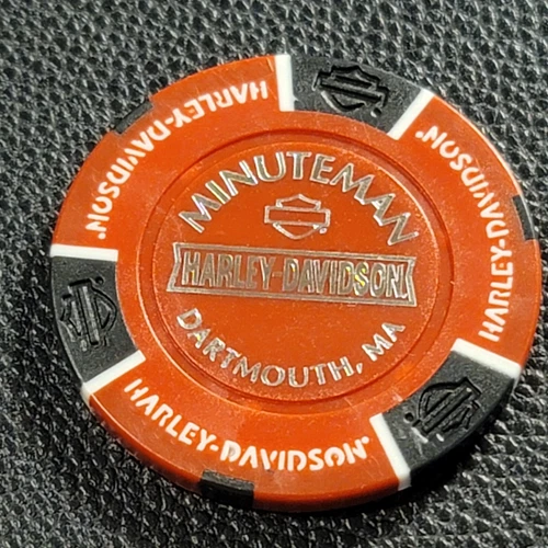 MINUTEMAN HD ~ MASSACHUSETTS (Red/Black B&S stamp) Harley Poker Chip-CLOSED