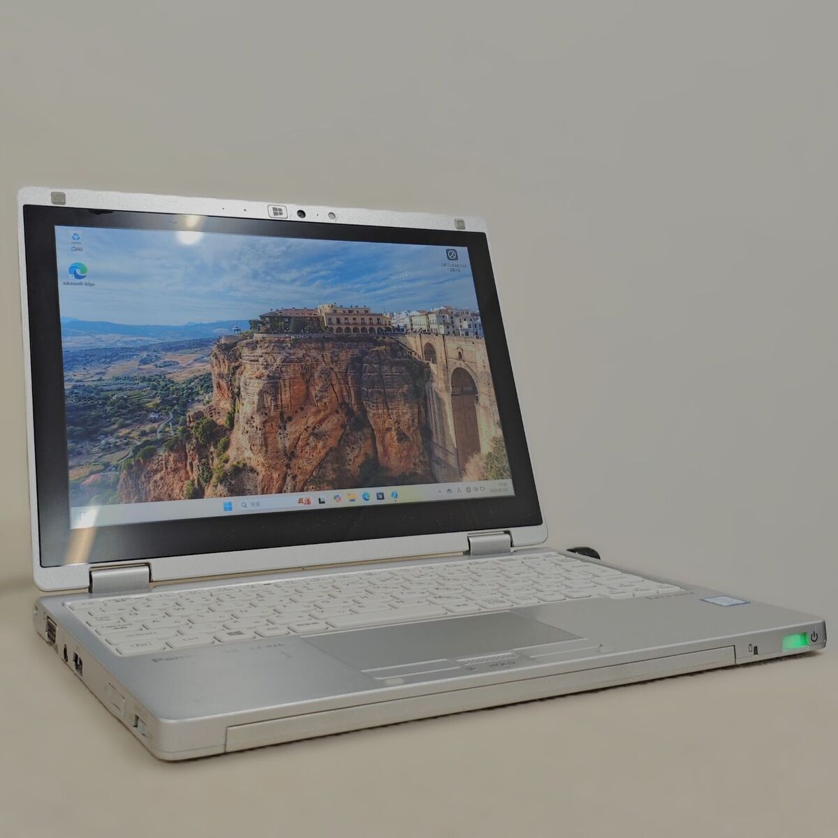 Panasonic CF-RZ6 Let's note Core i5 8GB 256GB SSD Win 11 Panasonic CF-RZ6 Let's note Core i5 8GB 256GB SSD Win 11