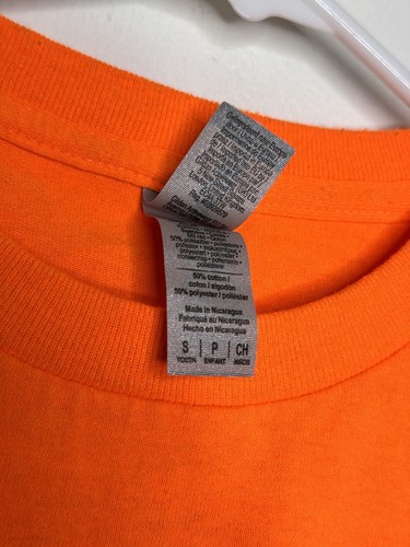 Gildan Bright Orange Shirt Boys Size Small 8 Short Serve Solid Basic Crew Neck - Picture 3 of 3