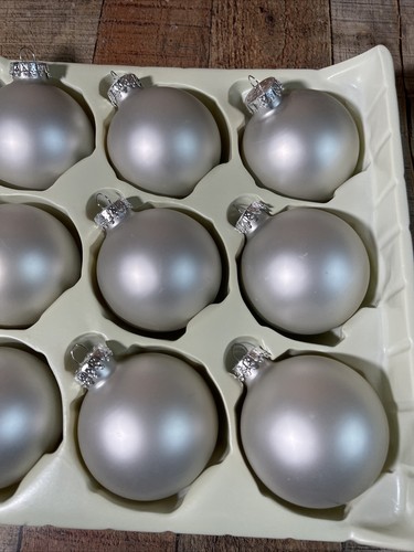 Vintage Hand Crafted Glass Ornaments Set of 9 Silver Gray VTG - Picture 6 of 7
