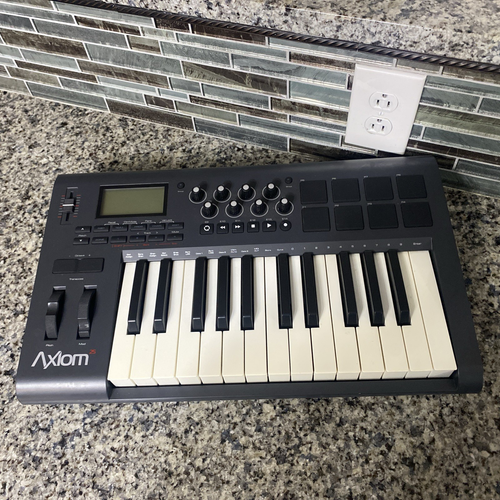 M Audio Axiom 25 Keyboard/Controller No Cord to test - Picture 2 of 9