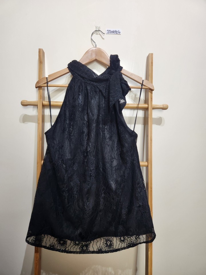 Decjuba womens halter top black melissa lace top 8  sleeveeless