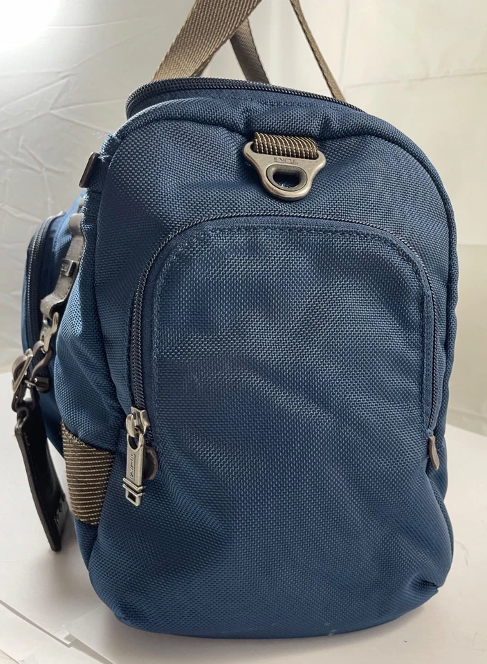 Bolso de Lona de Viaje Tumi Alpha Corporate Weekender Nylon Negro 22248DE $445 Foto 3 de 4