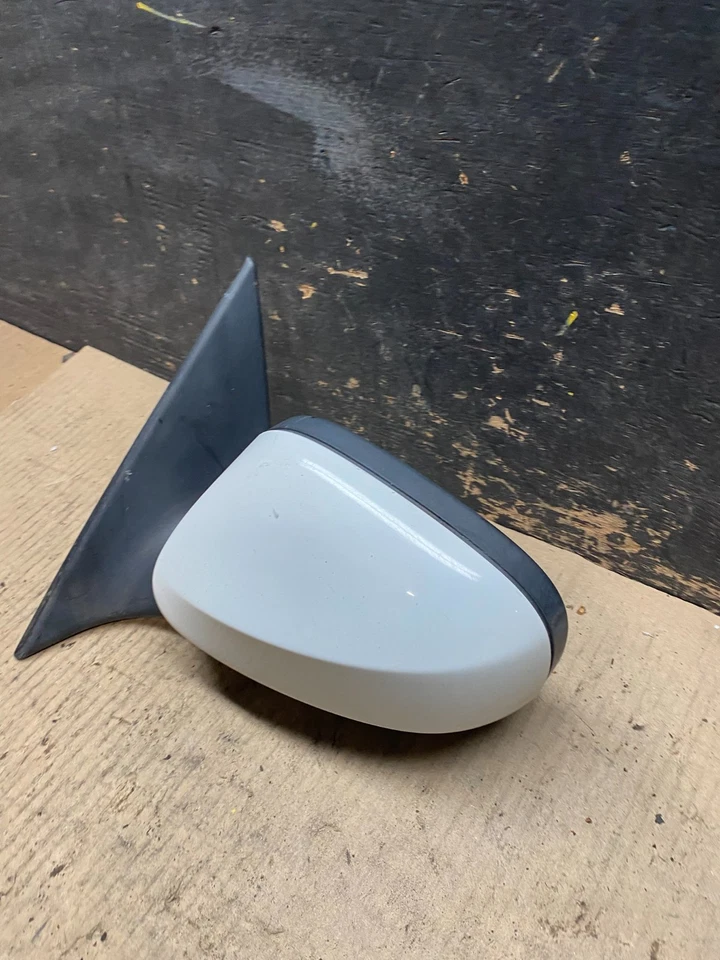 Espejo retrovisor lateral izquierdo BMW 328i 335i 2009 a 2011 OEM U7746 DG Foto 2 de 4