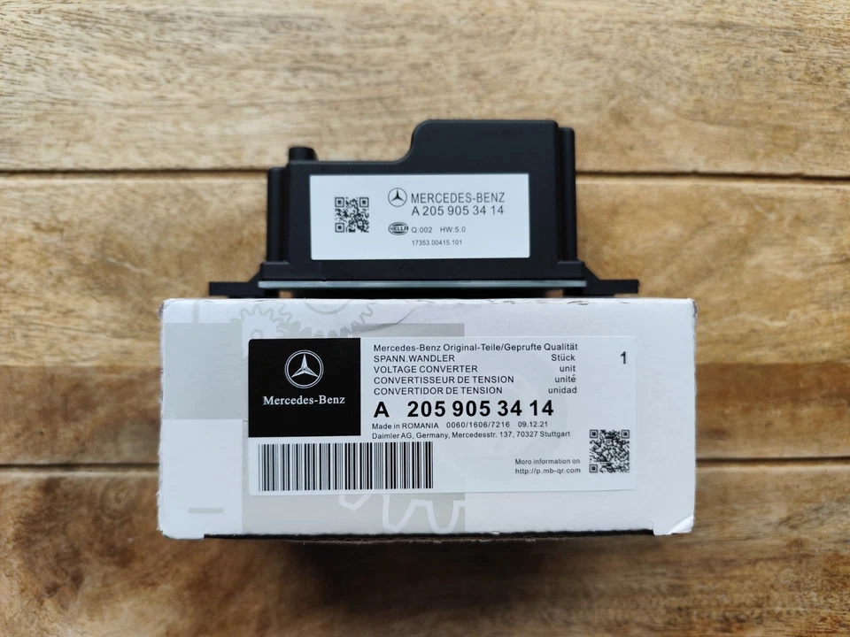 Genuine Mercedes-Benz Auxiliary Battery A2059053414 For-W205 W213, RM 24h Post