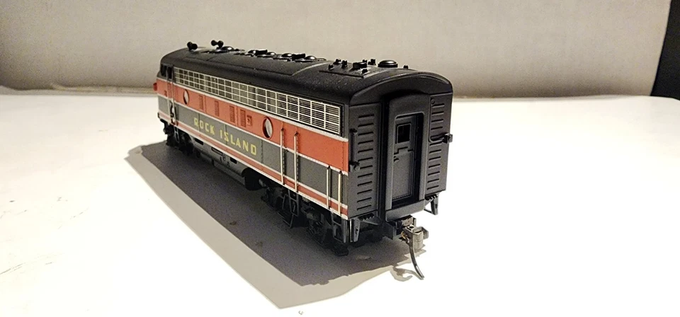 MRC HO Scale F7A Diesel Rock Island #115 - Image 3 of 4