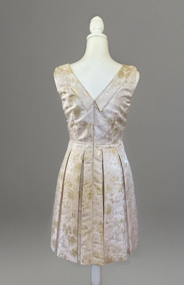 Vestido de cóctel Tahari Samantha Champagne dorado crema metálico línea A talla 4 pliegues Foto 2 de 4
