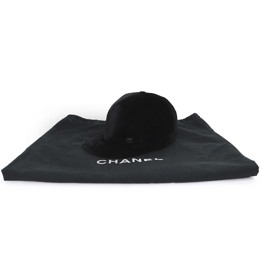 CHANEL Cappellino logo Coco materiale esterno: viscosa (rayon) seta e fodera nero AA8595