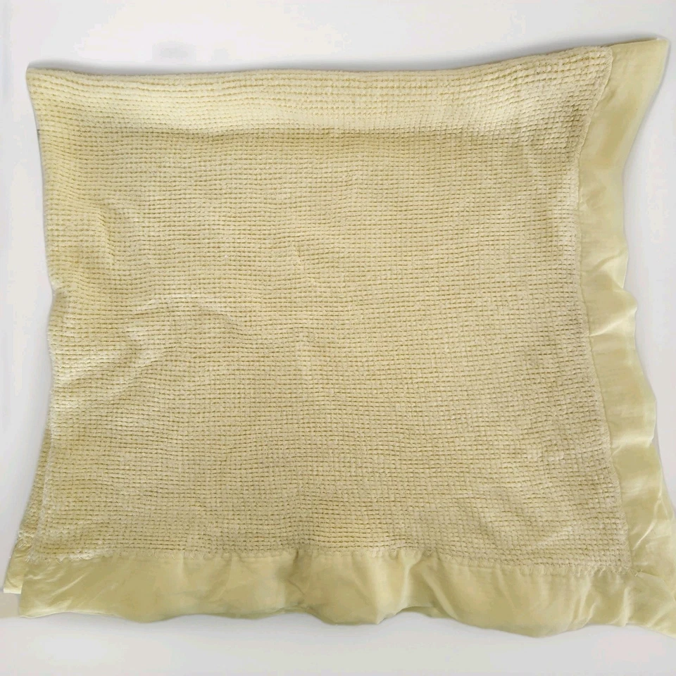 Винтажное желтое пастельное тепловое вафельное плетеное нейлоновое детское одеяло 49 дюймов x 42 дюйма - Изображение 2 из 4