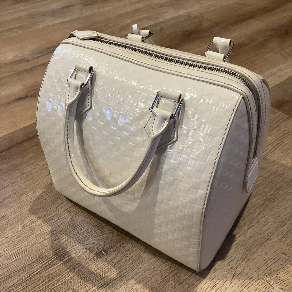 Bolso de Mano Louis Vuitton Damier Facet Speedy Cube Blanco Crema Patente AUTÉNTICO Foto 4 de 4