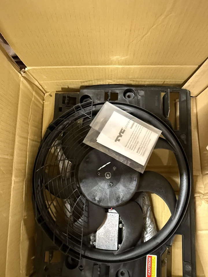 Conjunto de ventilador de refrigeración del radiador para BMW 325Ci 330Ci 2001 2002 2003 2004 2005 Foto 2 de 4