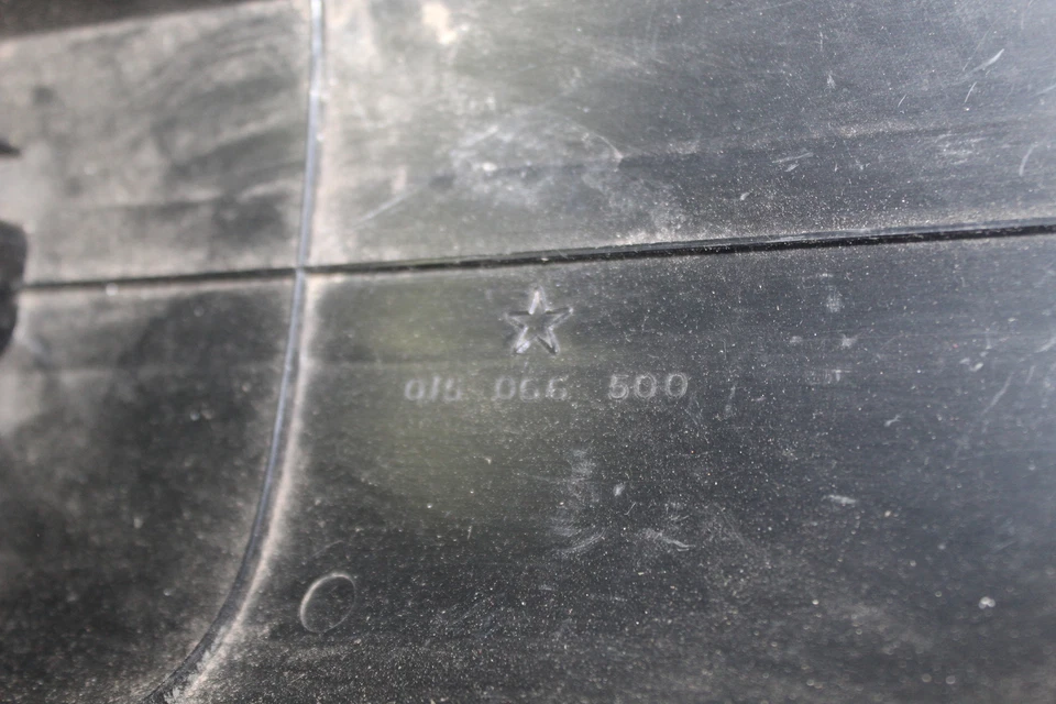 RIPARO INFERIORE DEVIOLUCI NERO PER FIAT 131 Foto 4 de 4