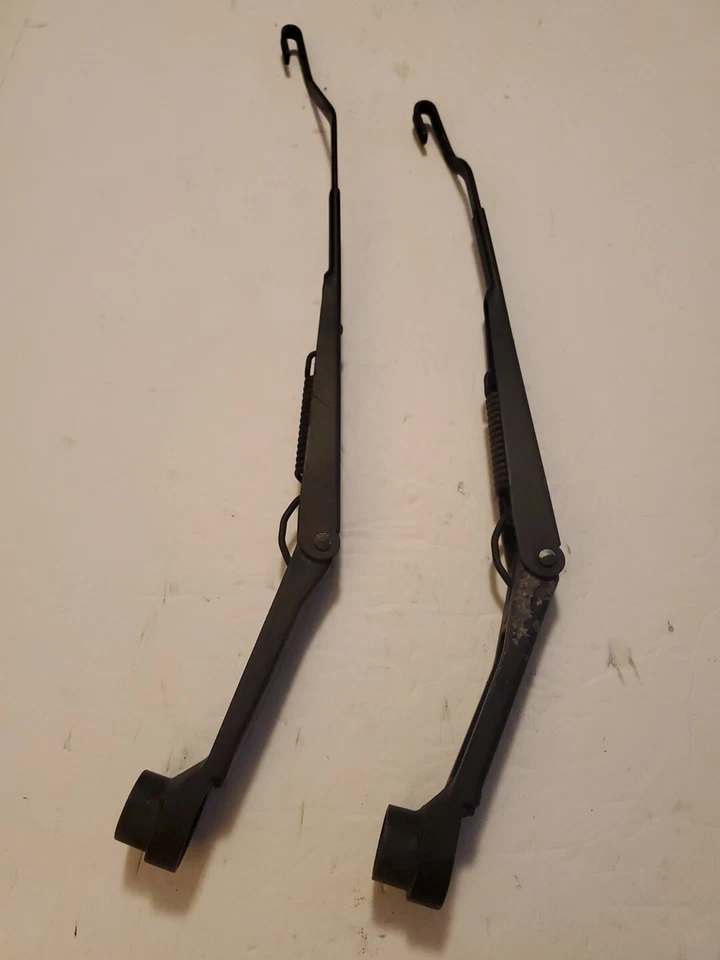 MITSUBISHI MONTERO SPORT 1997 2004 BRAZOS LIMPIAPARABRISAS DELANTERO IZQUIERDO Y DERECHO OEM Foto 3 de 4