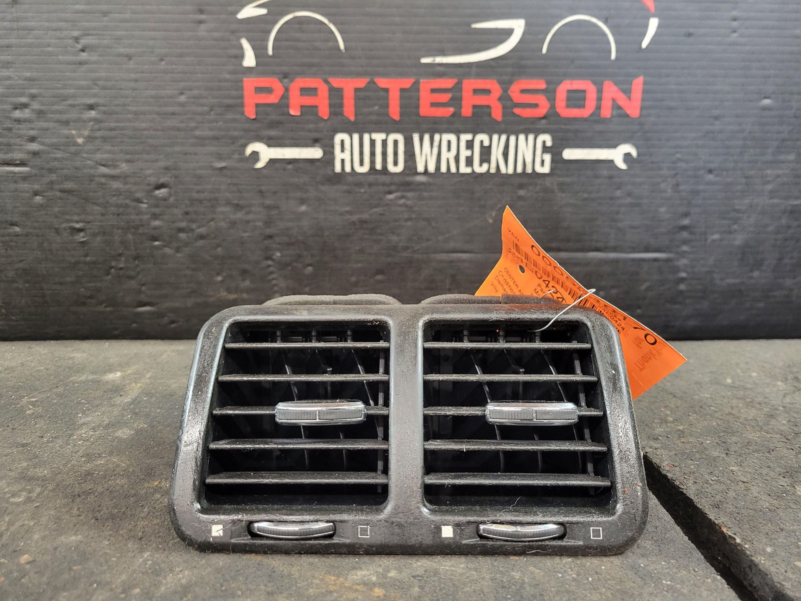 08-19 MASERATI GRANTURISMO CENTER A/C AIR CONDITIONER HEATER VENT