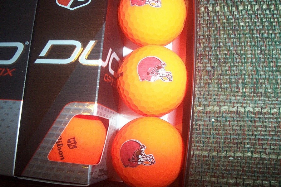 1 dz BRAND NEW 2020 Wilson Staff Duo Optix golf balls orange Cleveland Browns