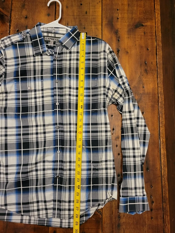 Camisa de vestir Express para hombre M mediana 15 15,5 calce ajustado manga larga Foto 2 de 4