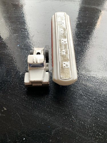 CORGI JUNIORS WHIZZWHEELS MACK R SERIES GLOSTER SARO TANKER ESSO #308