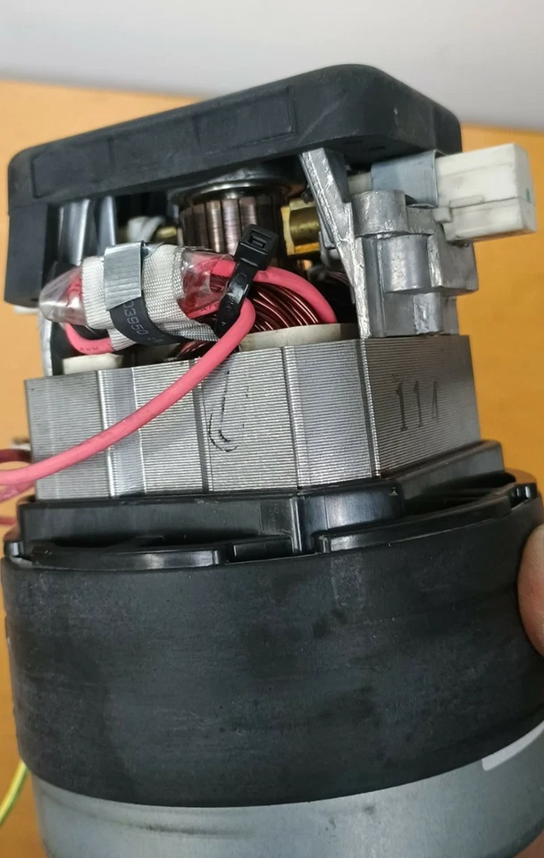 Rubbermaid PH15 Doble Motor Aspirador Comercial (Motor) Piezas Foto 4 de 4