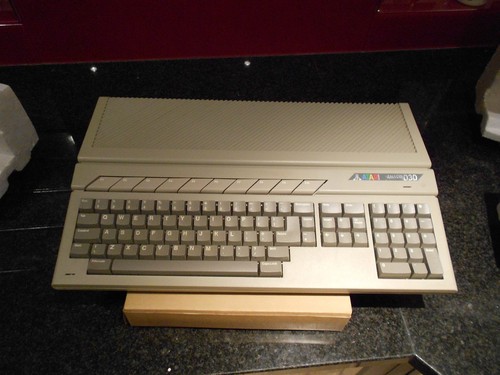 Boxed Atari Falcon 030 4MB 120 Hard Drive 4096 KB Memory. Serial: 436022002824 - Bild 3 von 12