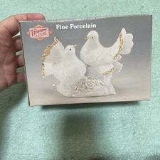  Artmark Chicago Pair Of White Doves Figurine Free Shipping