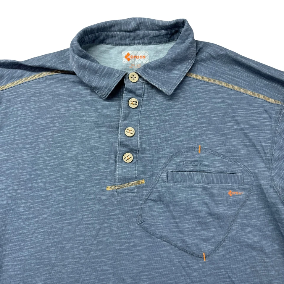 Camisa polo masculina Crocs azul média manga curta casual algodão bolso externo - Imagem 4 de 4