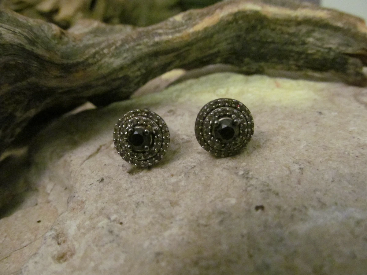 Black hot sale lab earrings