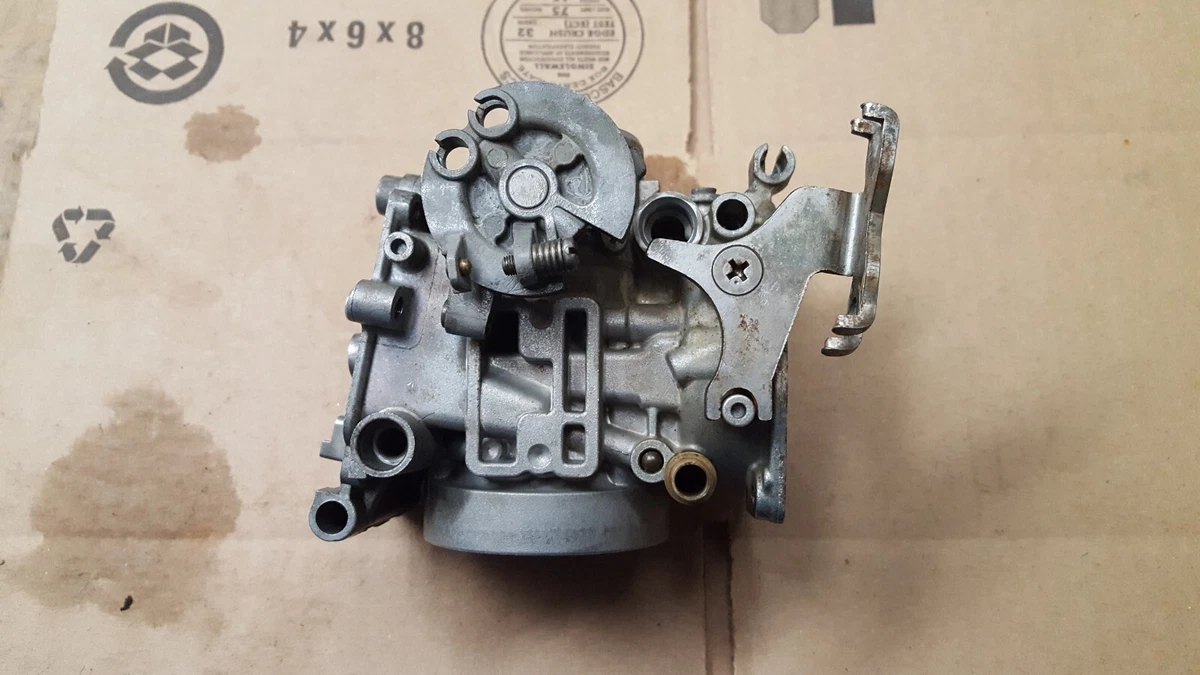 2004 2005 Suzuki GS500 F GS500F right side carburetor body MIKUNI