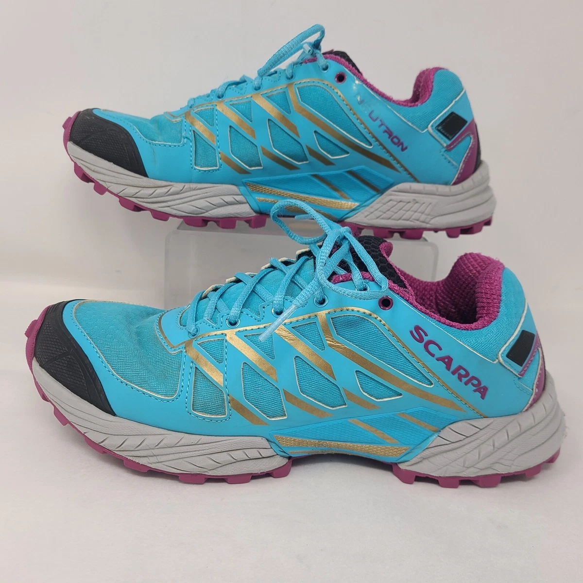 Scarpa Neutron Womens Trail Running Shoes Size 7 Blue Purple