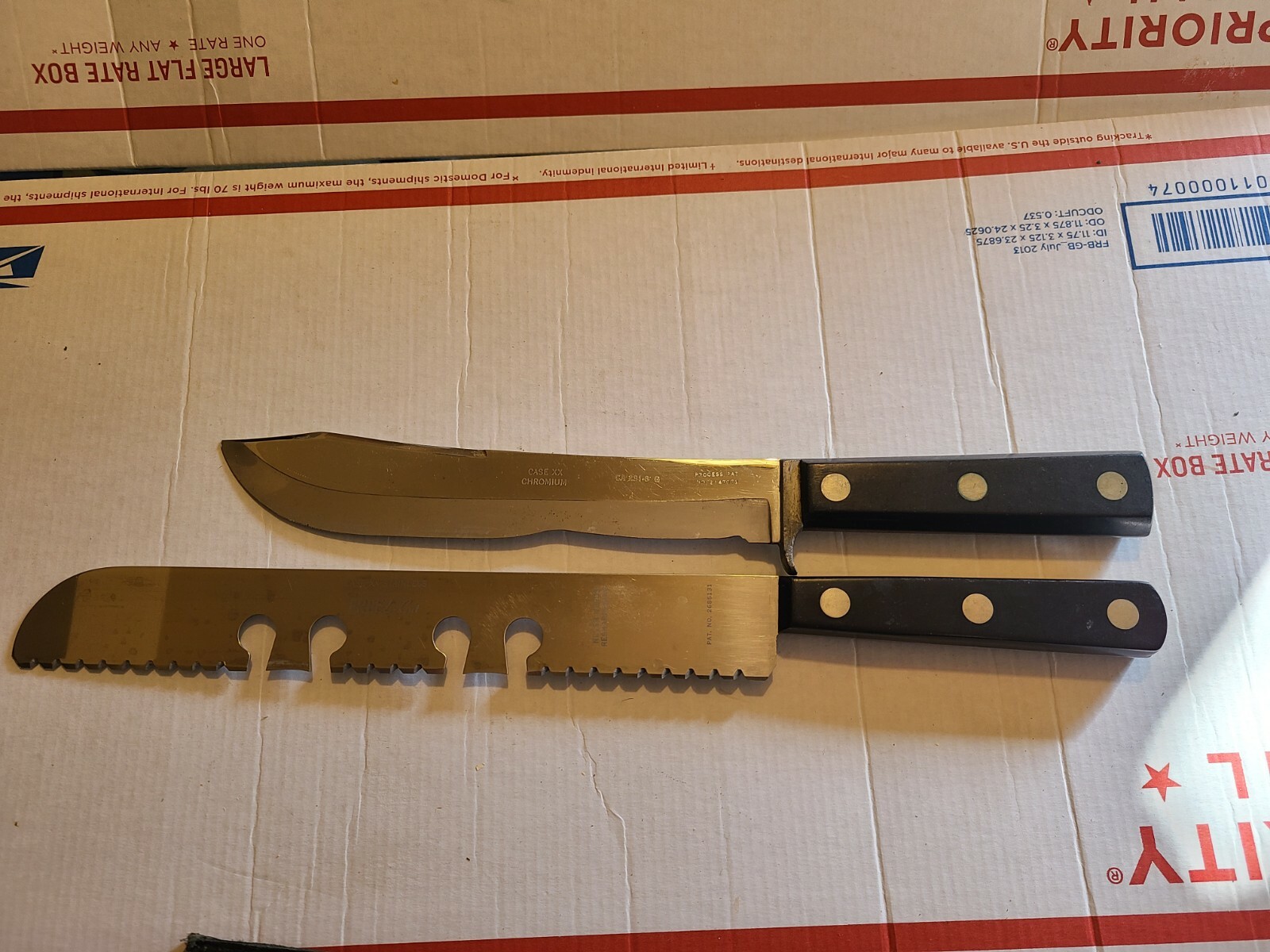 Vintage Case XX knives lot of 2 Serrated FreezCut Frozen Food pre
