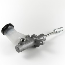 Luk Lmc326 Clutch Master Cylinder For 96-97 Nissan Pickup