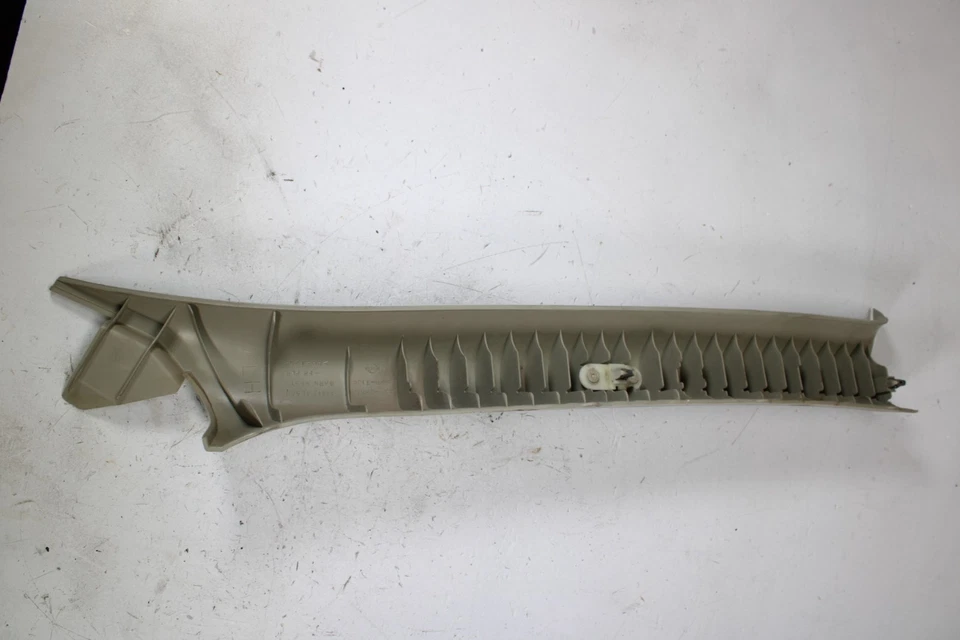 03-04 INFINITI G35 sedán interior del conductor pilar A moldura OEM 76912AL500 Foto 4 de 4