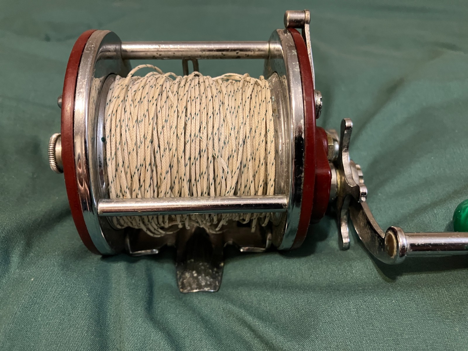 Penn 209 Level Wind Fishing Reel Good Condition