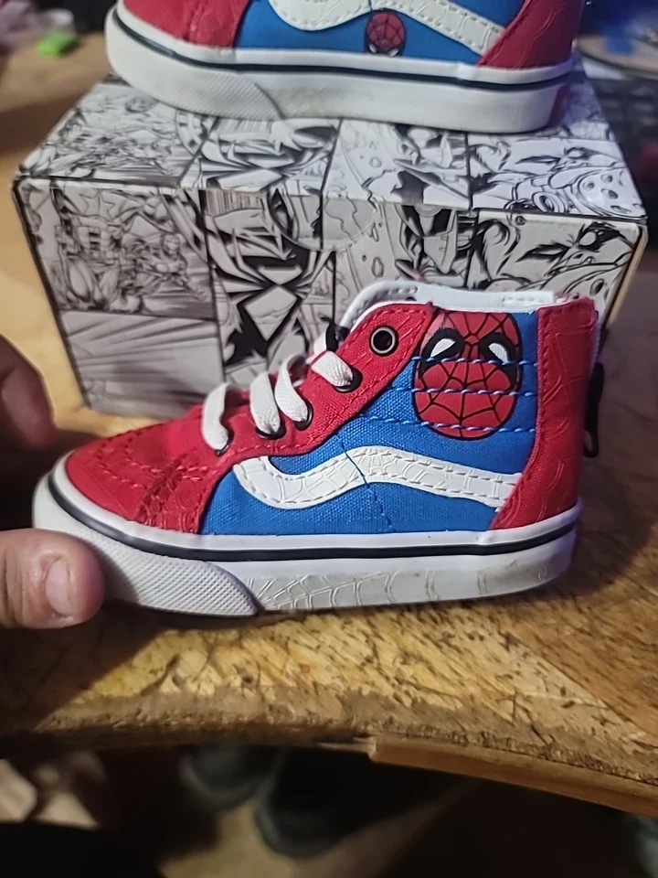 Vans X MARVEL Talla 5.5T SPIDER-MAN SK8-HI CREMALLERA ROJO AZUL Zapatos para niños pequeños Foto 2 de 4
