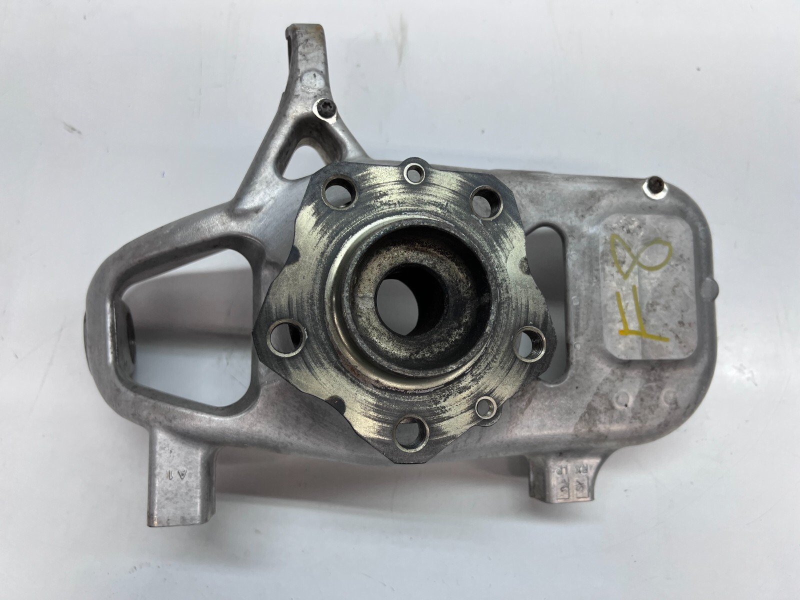 FERRARI F8 FRONT RIGHT RH PASSENGER WHEEL HUB CARRIER OEM 237286 